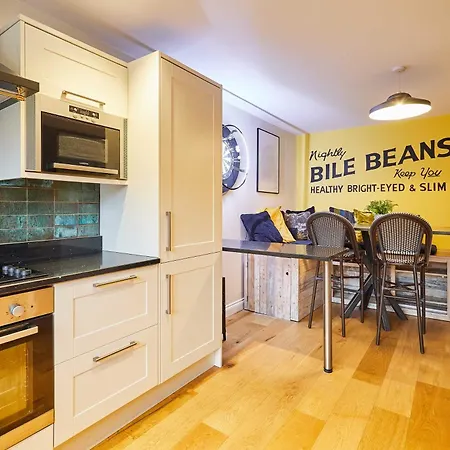 Host & - Foss Court Holiday home York