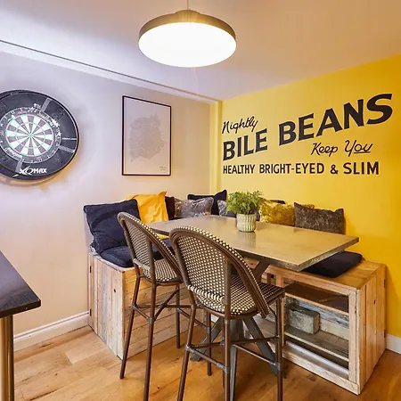 Host & - Foss Court Holiday home York